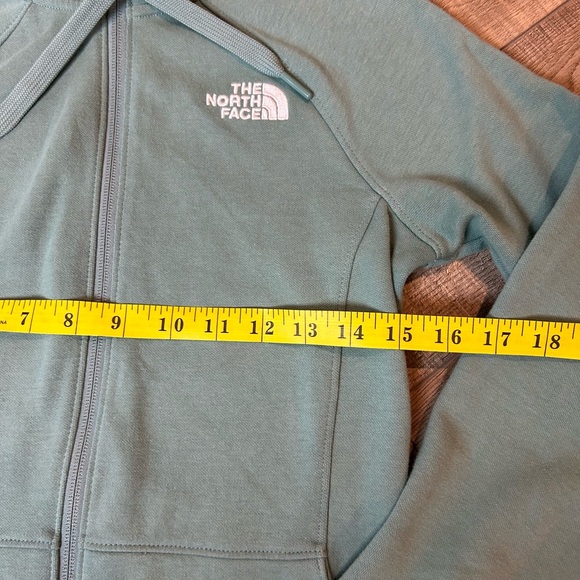 The North Face Hoodie - Size XS - Picture 4 of 6